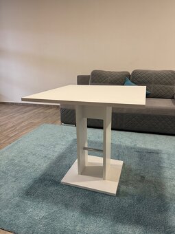 Prodám jídelní stůl - 2