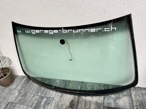 Čelní sklo zelené pruh - 2