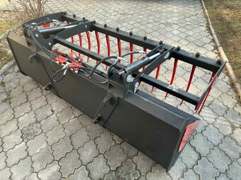 Lopata s přidržovačem - 2