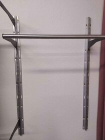 Nástěnný věšák na ramínka - 2