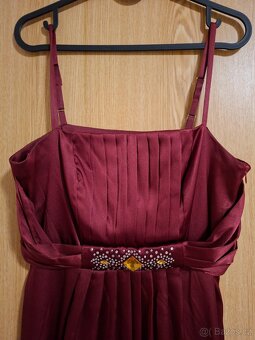 Dámské šaty - 2