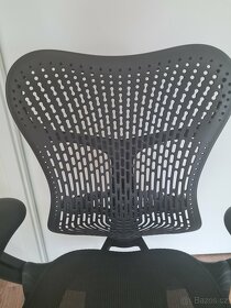 Pracovní / kancelářská židle HermanMiller MIRRA Triflex - 2
