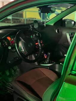 Nissan Qashqai - 2