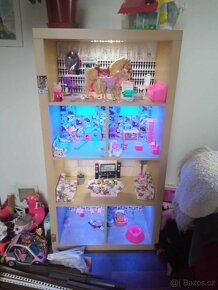 Osvětlený domeček pro barbie - 2