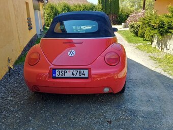 Prodám VW Beetle cabrio - 2