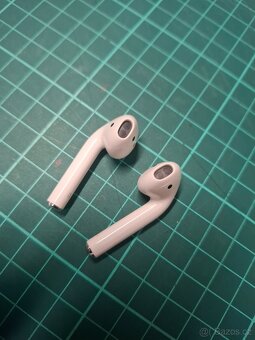 Sluchátka AirPods 2 (2019) - 2