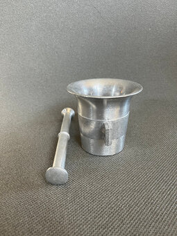 Starý hliníkový hmoždíř 7.5 cm s tloukem - 2