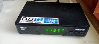 Televize LCD Samsung 94cm + set top box Emos 190. - 2