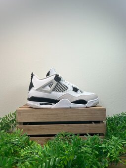 Air Jordan 4 Retro "Military" (44) - 2