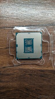 Intel Core i7-10700KF - 2