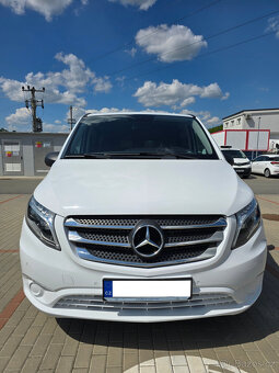 Mercedes-Benz Vito Tourer 4x4, 140 kW, automat, 8 míst - 2