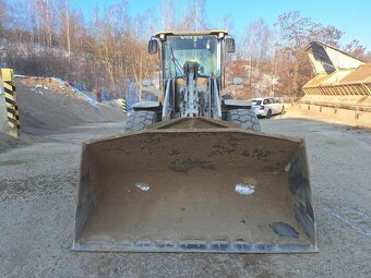 VOLVO L 90 H 4X4 - 2