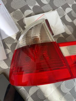 BMW E46 TOURING ZADNÍ KOMPLET SVĚTLA - 2