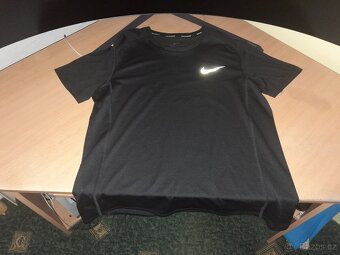 NIKE TRIČKO TRIKO ČERNÉ DRI-FIT IHNED K PRODEJI - 2