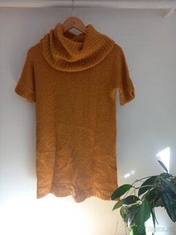 Dlouhý svetr s velkým rolákem - 2