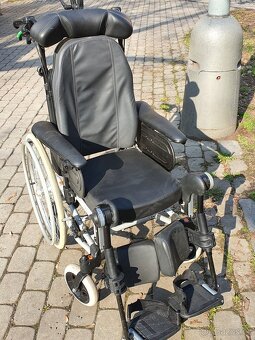 POLOHOVACÍ značkový NOVÝ invalidní vozík Invacare - 2