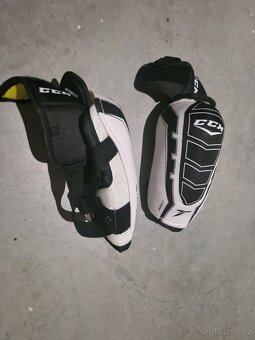 Hokejové chrániče loktů CCM sr M - 2