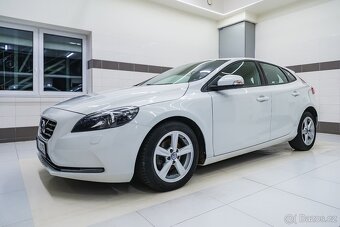 Volvo V40 2014, D2, el. kožená sedadla, bi-xenony,TFT, - 2