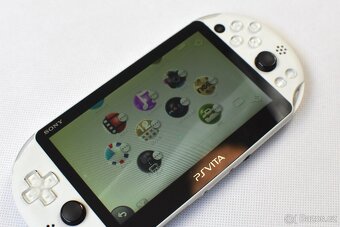 Sony PlayStation Vita Glacier White PCH-2000 - 2