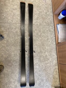 LYŽE ATOMIC SX 1 - 168 cm + VÁZÁNÍ: EVOX 310 Prodám použité - 2