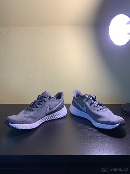 Boty Nike Revolution 5 - 2