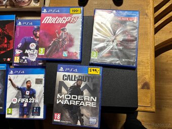 Playstation 4 1tb 11 her, 1x ovladac - 2