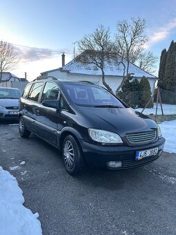 Opel Zafira 2.0 - 2