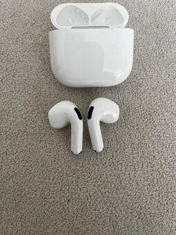 AirPod 4 - 2