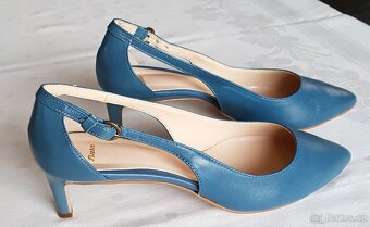 Dámské modré lodičky – značka Baťa - 2