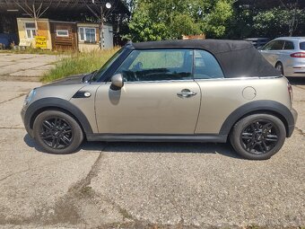 Mini Cooper Cabrio 1.6i 72 kW, najeto 84t km - 2