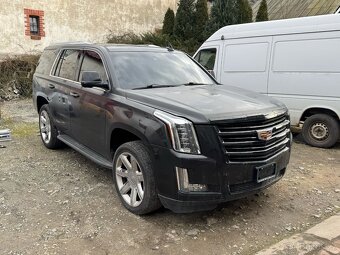 Cadillac Escalade - 2