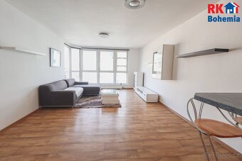 Pronájem 2kk 56m2, P9 Vysočany, ul. Paříkova, balkon, komora - 2