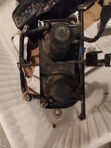 Predni svetla gilera 125 xr1 - 2