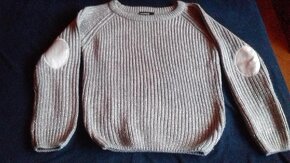 Prodám dámské svetry, vel. L - XL, velmi levně - 2