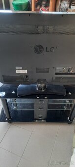 Prodám tv LG se stolkem - 2