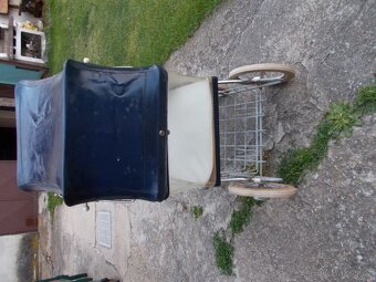 retro kočárek - 2
