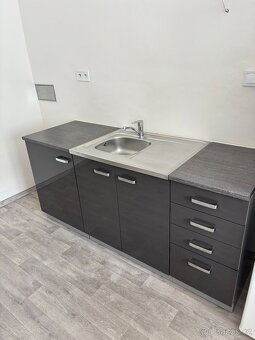 Kuchyňská linka 180 cm s dřezem - 2