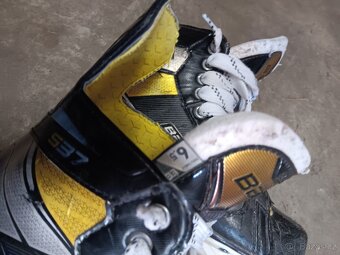 Brusle Bauer Supreme S37 vel. 6,5 - 2