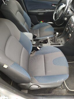 Interiér Mazda 3 - 2