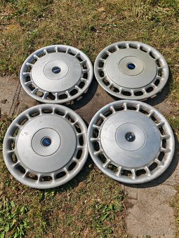 Originál Fiat Croma 15" poklice kol - 2