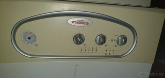 Plynový kotel + 3 ks radiátorů - 2