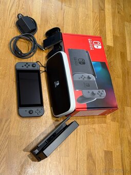 Nintendo Switch – v originálním balení - 2