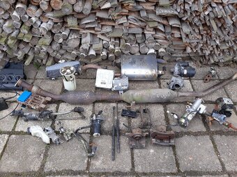 Díly Toyota Corolla 2.0 D-4D rok 2003 - 2