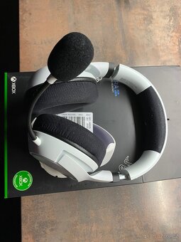 Bezdrátová sluchátka Razer Kaira - 2