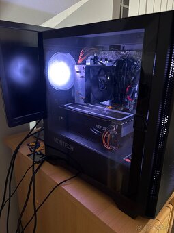RTX 4060, AMD RYZEN 5 2600 - 2