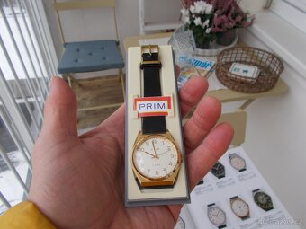 luxusni zlacene trezor hodinky prim 1974 komplet funkcni - 2