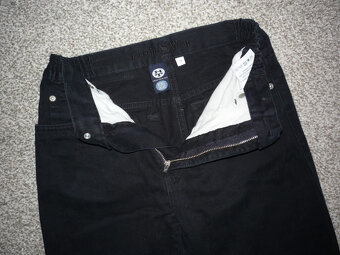 Černé džíny, rifle zn C&A, vel 146 - 2