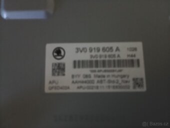 Originální rádio Superb 3 s navigací - 2