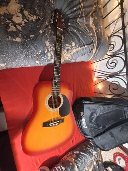 Kytara Stagg + obal - 2