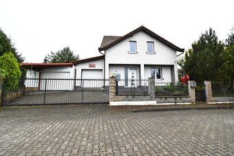 Prodej luxusního domu 6+1, garáž, Hoštice u Vodochod - 2